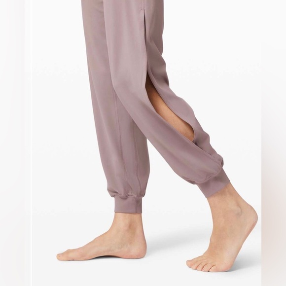 Lululemon Align Jogger 28" Vent Violet Verbena Size 10 - Picture 6 of 7